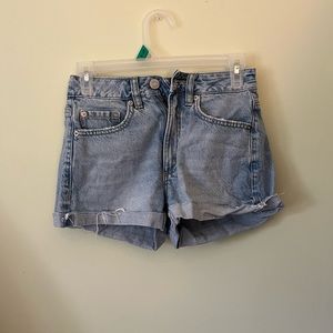 Garage “Mom” denim shorts